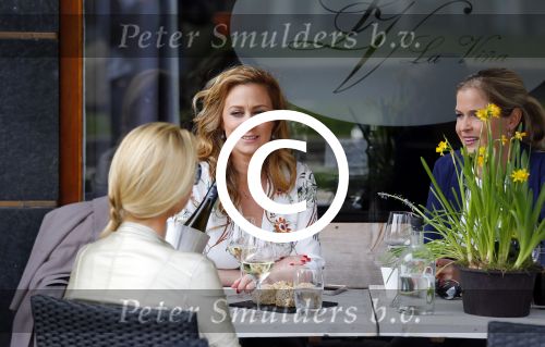 Amsterdam 13 april 2015  
Opnames video clip wesly Bronkhorst met oa Fabienne de Vries Esther Oosterbeek en Netty v d Veer