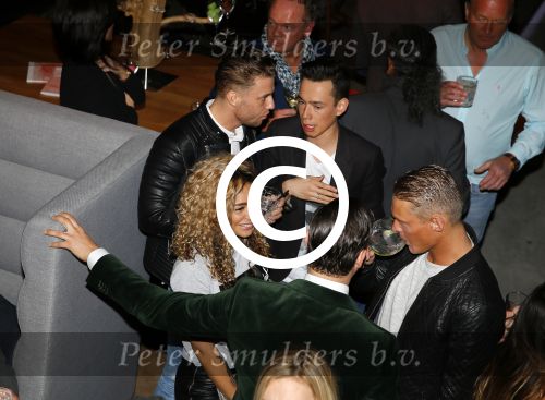 Rotterdam 9 april 2015
Fajah Lourens met haar nieuwe vriend bij de opening van de nieuwe zaak waar Winston Post de manager is in het Hilton Hotel.