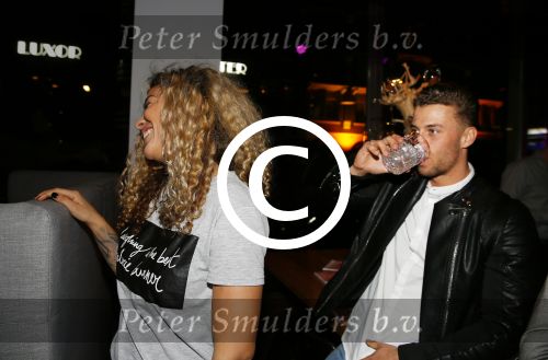 Rotterdam 9 april 2015
Fajah Lourens met haar nieuwe vriend bij de opening van de nieuwe zaak waar Winston Post de manager is in het Hilton Hotel.