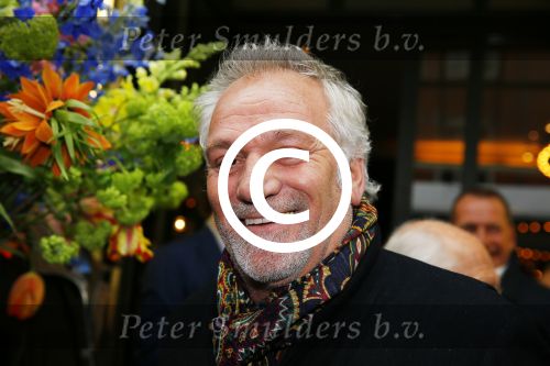 Amsterdam 11 april 2015  
Presentatie boek en 70e verjaardag van Joop Braakhekke bij le Garage. Zijn moeder van 104 jaar oud was aanwezig. Frank Wisse
