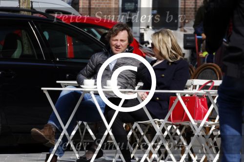 Amsterdam 8 april 2015
Frits Sissing met een kennis op terras.