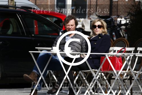 Amsterdam 8 april 2015
Frits Sissing met een kennis op terras.