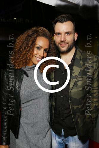 Amsterdam 1 april 2015
Premiere fast and Furious 7 in pathe arena.
Glennis Grace met vriend