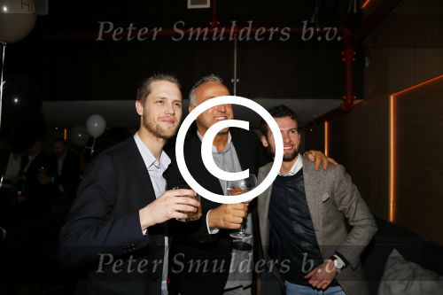 Rotterdam 9 april 2015
Gordon en zijn nieuwe vriend DJ Maurice bij de opening van de nieuwe zaak waar Winston Post de manager is in het Hilton Hotel.