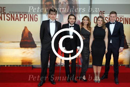 Amsterdam 20 april 2015 
Premiere de ontsnapping in het nieuwe de la mar met in de hoofdrollen Isa Hoes en Edwin Jonker. Heleen v Royen heeft het boek geschreven. Heleen met vriend en kinderen