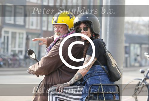 Amsterdam 10 april 2015    
Henk en Louise Schiffmacher op de scooter