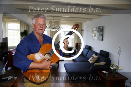 Weesp 21 april 2015
Binnen kijken in het huis van RTL verslaggever Jaap v Deurzen