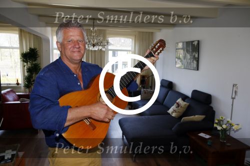 Weesp 21 april 2015
Binnen kijken in het huis van RTL verslaggever Jaap v Deurzen