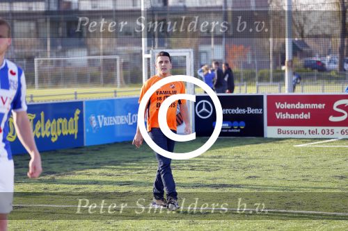 Volendam 15 april 2015
Het mini jan Smit stadion is vanavond geopend met een serie penaltie s van Henk Veerman en Robert Muhren op Jan Smit als keeper. Ook Liza Fem Emma en Senn waren aanwezen alsmede ome Cor