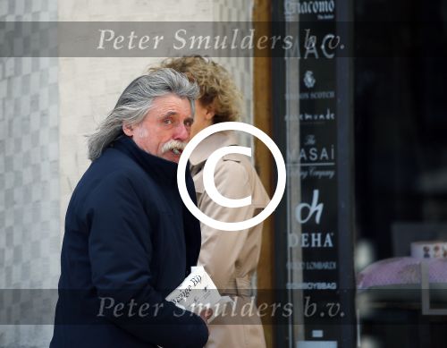 Amsterdam 28 april 2015
Johan Derksen op straat in Amsterdam.