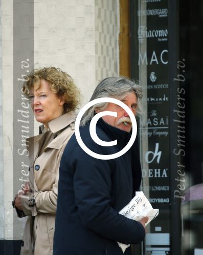 Amsterdam 28 april 2015
Johan Derksen op straat in Amsterdam.