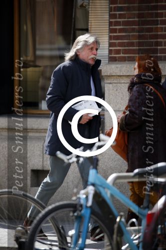 Amsterdam 28 april 2015
Johan Derksen op straat in Amsterdam.
