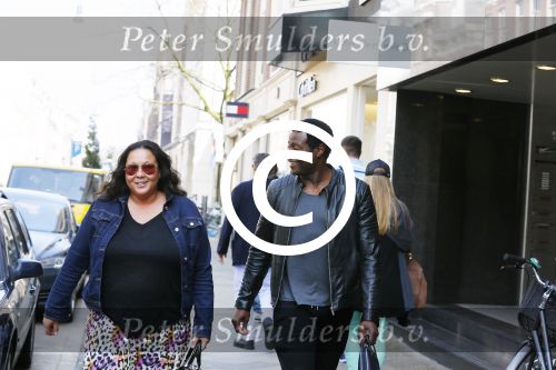 Amsterdam 10 april 2015
John Williams met vriendin op de pc hooftstraat