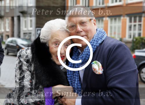 Amsterdam 11 april 2015  
Presentatie boek en 70e verjaardag van Joop Braakhekke bij le Garage. Zijn moeder van 104 jaar oud was aanwezig.