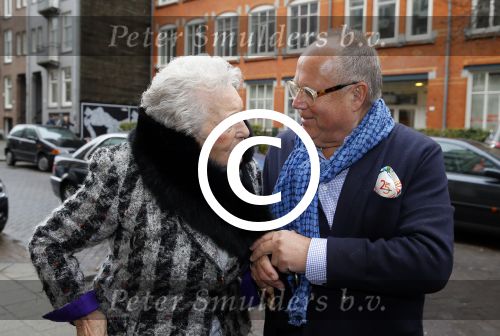 Amsterdam 11 april 2015  
Presentatie boek en 70e verjaardag van Joop Braakhekke bij le Garage. Zijn moeder van 104 jaar oud was aanwezig.