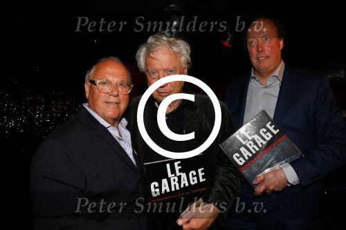 Amsterdam 11 april 2015  
Presentatie boek en 70e verjaardag van Joop Braakhekke bij le Garage. Zijn moeder van 104 jaar oud was aanwezig.