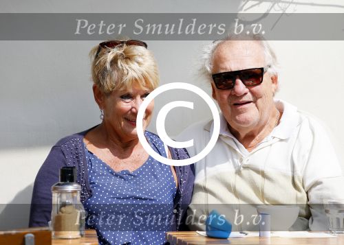 Amsterdam 23 en 24 april 2015
Puck Croiset (met kleindochter) en Jules Croiset op terras