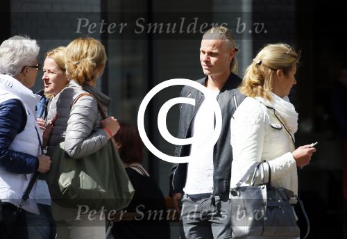 Amsterdam 30 april 2015  
Koen Verweij met (een) vriendin in zijn bmw cabrio en op straat