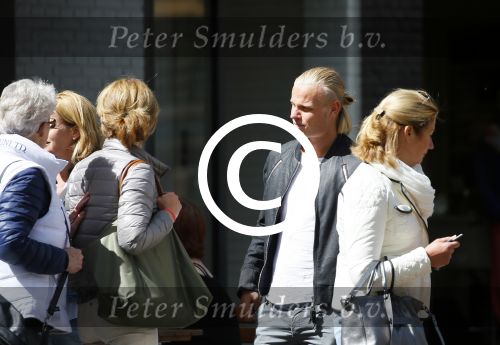 Amsterdam 30 april 2015  
Koen Verweij met (een) vriendin in zijn bmw cabrio en op straat
