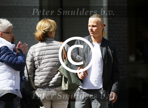 Amsterdam 30 april 2015  
Koen Verweij met (een) vriendin in zijn bmw cabrio en op straat
