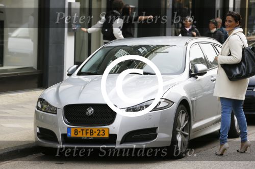 Amsterdam 8 april 2015
Kristina Bozilovic met haar jaguar op de pc hooftstraat