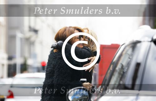 Amsterdam 28 april 2015
Wendy v Dijk en Leontine Borsato op de pc hooftstraat.