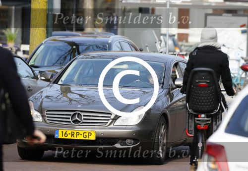Amsterdam 7 april 2015
Louis v Dijk in de auto op de cornelis schuytstraat