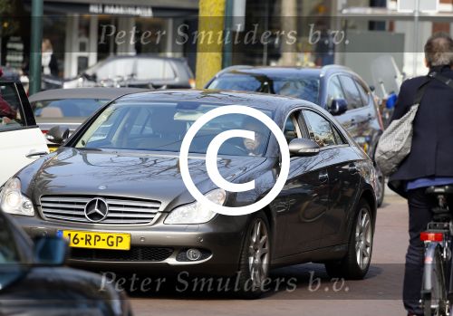 Amsterdam 7 april 2015
Louis v Dijk in de auto op de cornelis schuytstraat