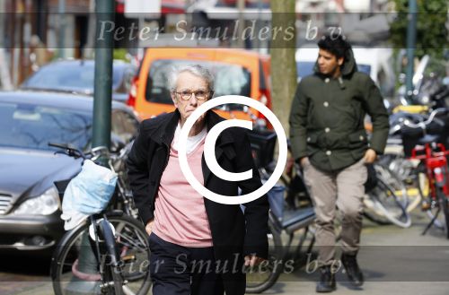 Amsterdam 7 april 2015
Louis v Dijk in de auto op de cornelis schuytstraat