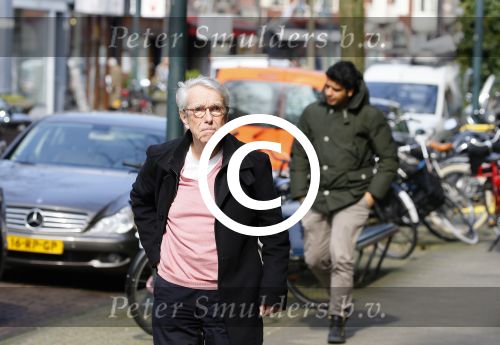 Amsterdam 7 april 2015
Louis v Dijk in de auto op de cornelis schuytstraat