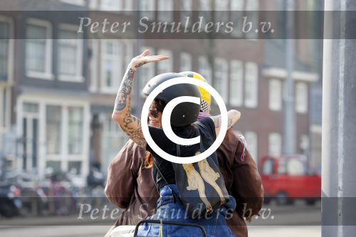 Amsterdam 10 april 2015    
Henk en Louise Schiffmacher op de scooter