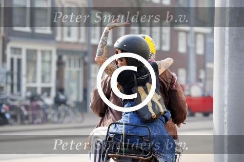 Amsterdam 10 april 2015    
Henk en Louise Schiffmacher op de scooter