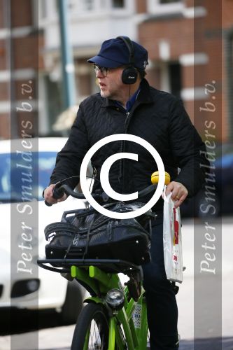 Amsterdam 28 april 2015  
Marc-Marie Huijbregts op de fiets in amsterdam