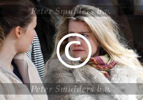 Amsterdam 4 april 2015 
Maria Kooistra met een vriendin op terras