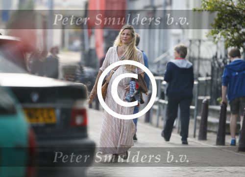 Amsterdam 10 april 2015    
Marije Braber de vriendin van Chris Zegers hoogzwanger