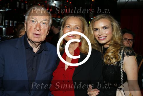 Amsterdam 11 april 2015  
Presentatie boek en 70e verjaardag van Joop Braakhekke bij le Garage. Zijn moeder van 104 jaar oud was aanwezig. Henk Elise en Monica v d Meyden