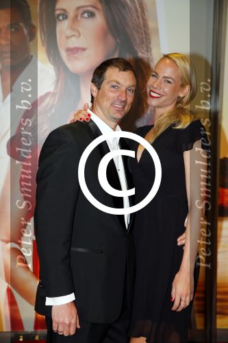 Amsterdam 20 april 2015 
Premiere de ontsnapping in het nieuwe de la mar met in de hoofdrollen Isa Hoes en Edwin Jonker. Heleen v Royen heeft het boek geschreven. Nicolette Kluiver met man en tatoo
