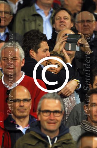 Eindhoven 18 april 2015
PSV_ Heerneveen 4-1 . Psv kampioen. Pieter v d Hoogenband en zijn nieuwe vriendin Marie JosÃ© Crooijmans verliefd op de tribune.