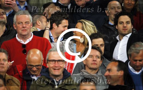Eindhoven 18 april 2015
PSV_ Heerneveen 4-1 . Psv kampioen. Pieter v d Hoogenband en zijn nieuwe vriendin Marie JosÃ© Crooijmans verliefd op de tribune.