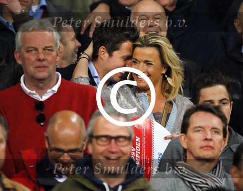 Eindhoven 18 april 2015
PSV_ Heerneveen 4-1 . Psv kampioen. Pieter v d Hoogenband en zijn nieuwe vriendin Marie JosÃ© Crooijmans verliefd op de tribune.