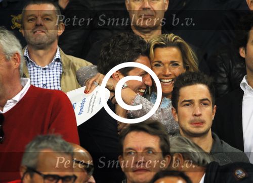 Eindhoven 18 april 2015
PSV_ Heerneveen 4-1 . Psv kampioen. Pieter v d Hoogenband en zijn nieuwe vriendin Marie JosÃ© Crooijmans verliefd op de tribune.