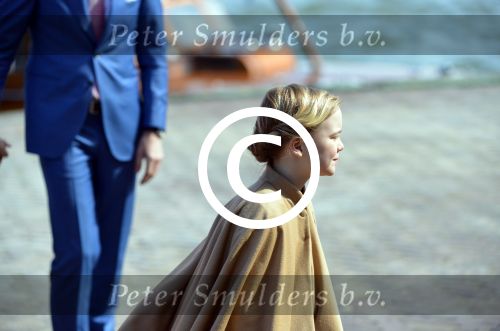 Dordrecht, 27 April 2015
Koningsdag 2015 met Koningin Willem-Alexander, Koningin Maxima, Prinses Amalia, Prinses Alexia em Prinses Ariane, Prins Constatijn, Prinses Laurentien, Prins Maurits, Prinses Marilene, Prinses Annette, Prins Bernhard Jr., Prins Pieter Christiaan en Prinses Anita