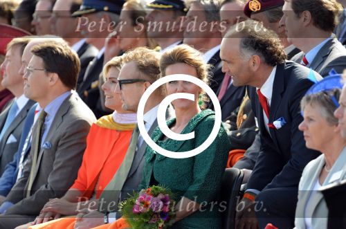Dordrecht, 27 April 2015
Koningsdag 2015 met Koningin Willem-Alexander, Koningin Maxima, Prinses Amalia, Prinses Alexia em Prinses Ariane, Prins Constatijn, Prinses Laurentien, Prins Maurits, Prinses Marilene, Prinses Annette, Prins Bernhard Jr., Prins Pieter Christiaan en Prinses Anita
