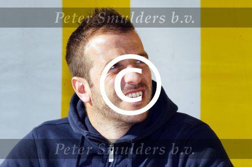 Beverwijk 27 april 2015
Rafael v d Vaart organiseert een voetbaltournooi bij vv Kennemers. Zijn vader Ramon en moeder Lolita werken ook mee. Sabia Engizek komt natuurlijk kijken en verricht de aftrap.