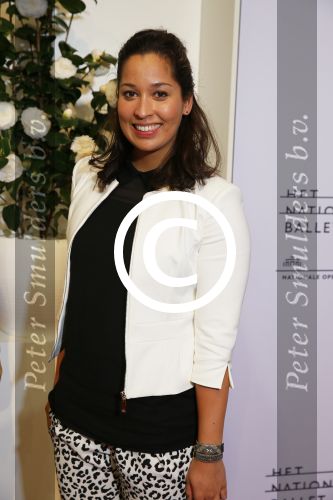 Amsterdam 10 april 2015    
Premiere Nationaal Ballet in de stopera. Ranomi Kromowidjojo met een kennis