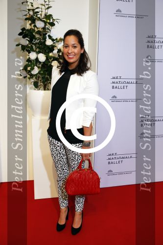 Amsterdam 10 april 2015    
Premiere Nationaal Ballet in de stopera. Ranomi Kromowidjojo met een kennis