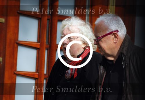 Amsterdam 24 april 2015
Rudi Fuchs met wandelstok in de beethovenstraat.
