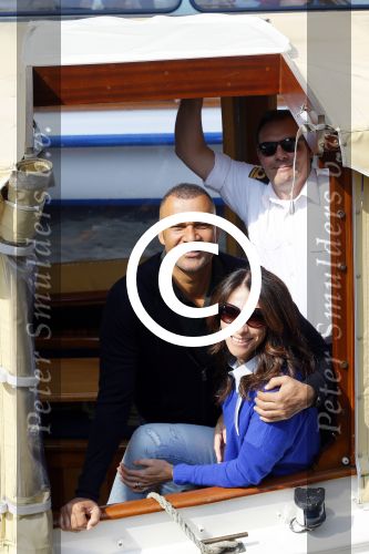 Ammsterdam 10 april 2015
Ruud Gullit en zijn vriendin Maggie Jiminez gaan varen op de grachten van amsterdam met zijn dochter Felicity en vrienden