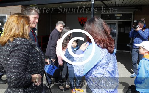 Beverwijk 27 april 2015
Rafael v d Vaart organiseert een voetbaltournooi bij vv Kennemers. Zijn vader Ramon en moeder Lolita werken ook mee. Sabia Engizek komt natuurlijk kijken en verricht de aftrap.