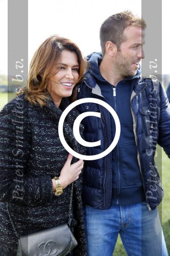 Beverwijk 27 april 2015
Rafael v d Vaart organiseert een voetbaltournooi bij vv Kennemers. Zijn vader Ramon en moeder Lolita werken ook mee. Sabia Engizek komt natuurlijk kijken en verricht de aftrap.